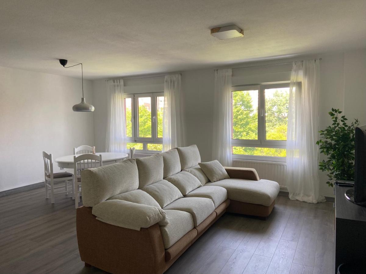 173A Amplio Apartamento Moderno Χιχόν Εξωτερικό φωτογραφία